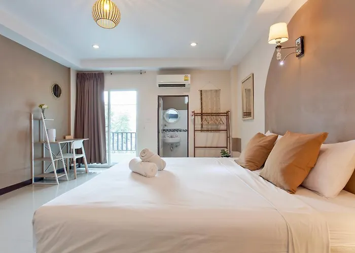 Cozzi By Grand Airport Resort กรุงเทพมหานคร